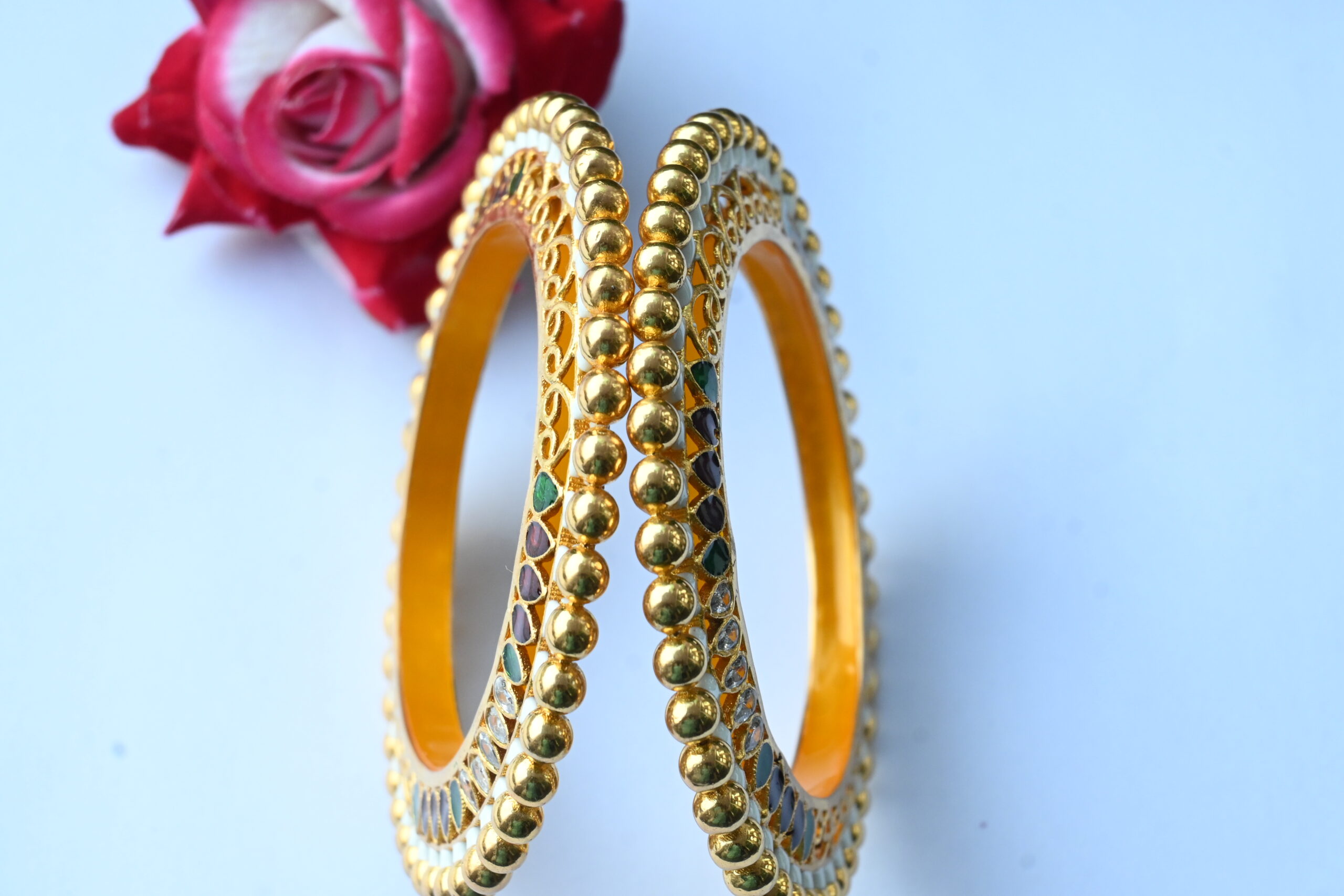 BANGLES