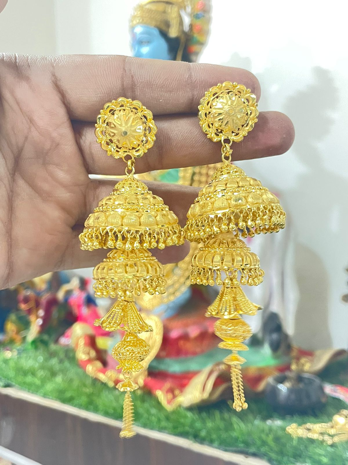 JHUMKI