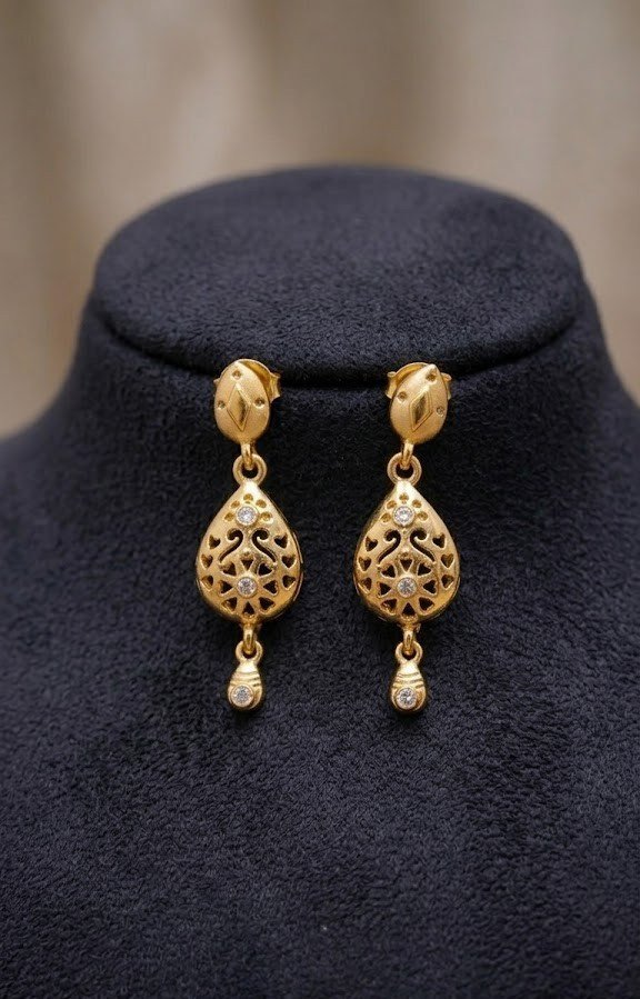 Daily used earring