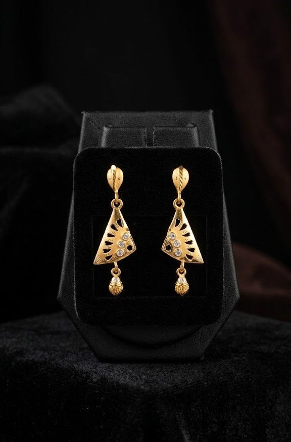 Daily used earring