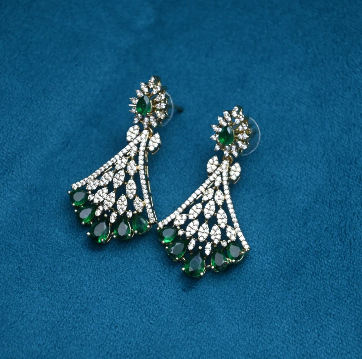 AD Necklace