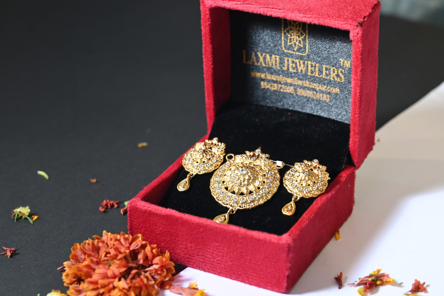 PENDENT SET