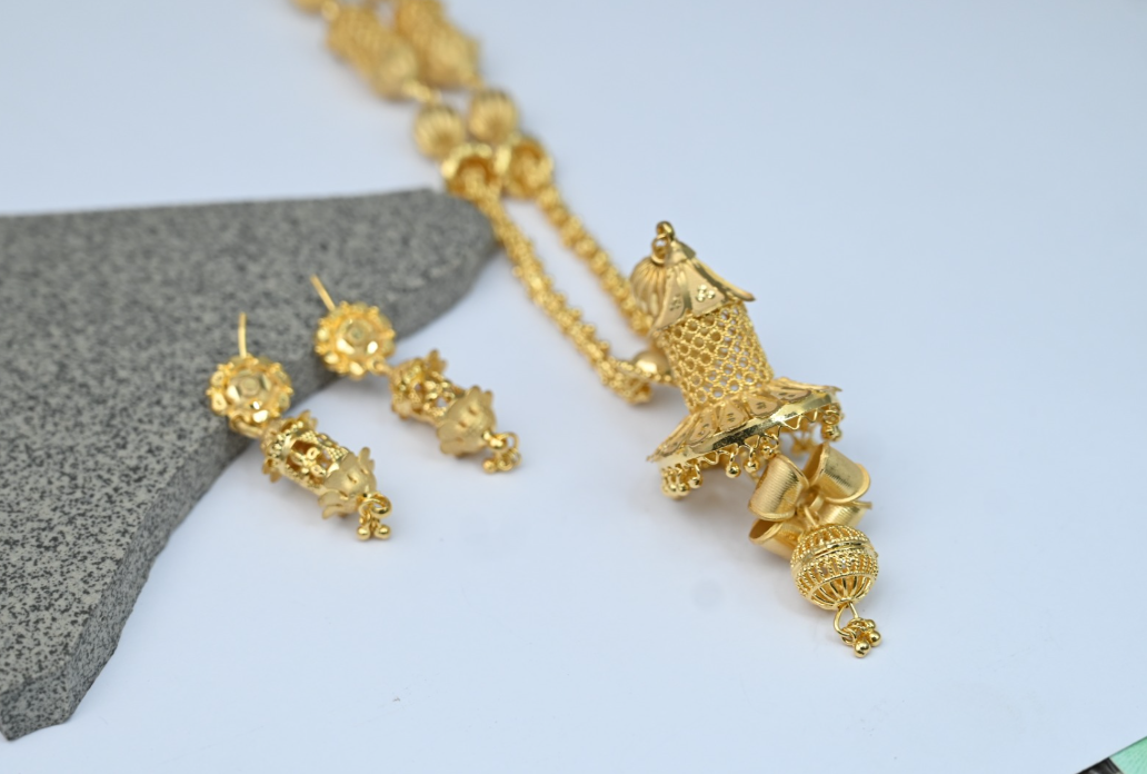 chain with jhumki