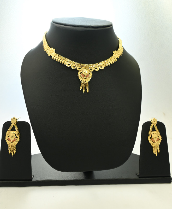 NECKLACE