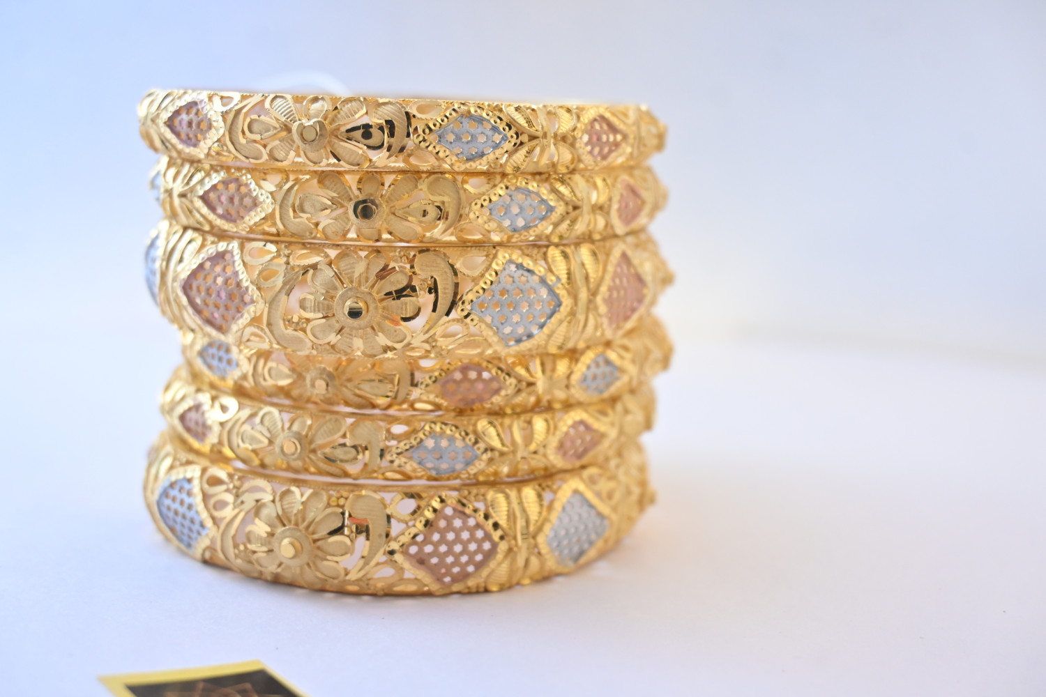 BANGLES