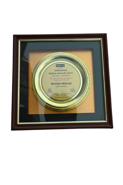 The Crazy Tales Felicitates Neelam Nishad